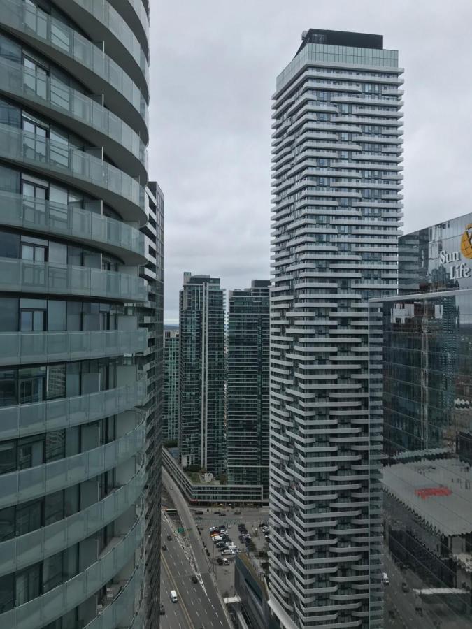 Stylish Condos Торонто Экстерьер фото